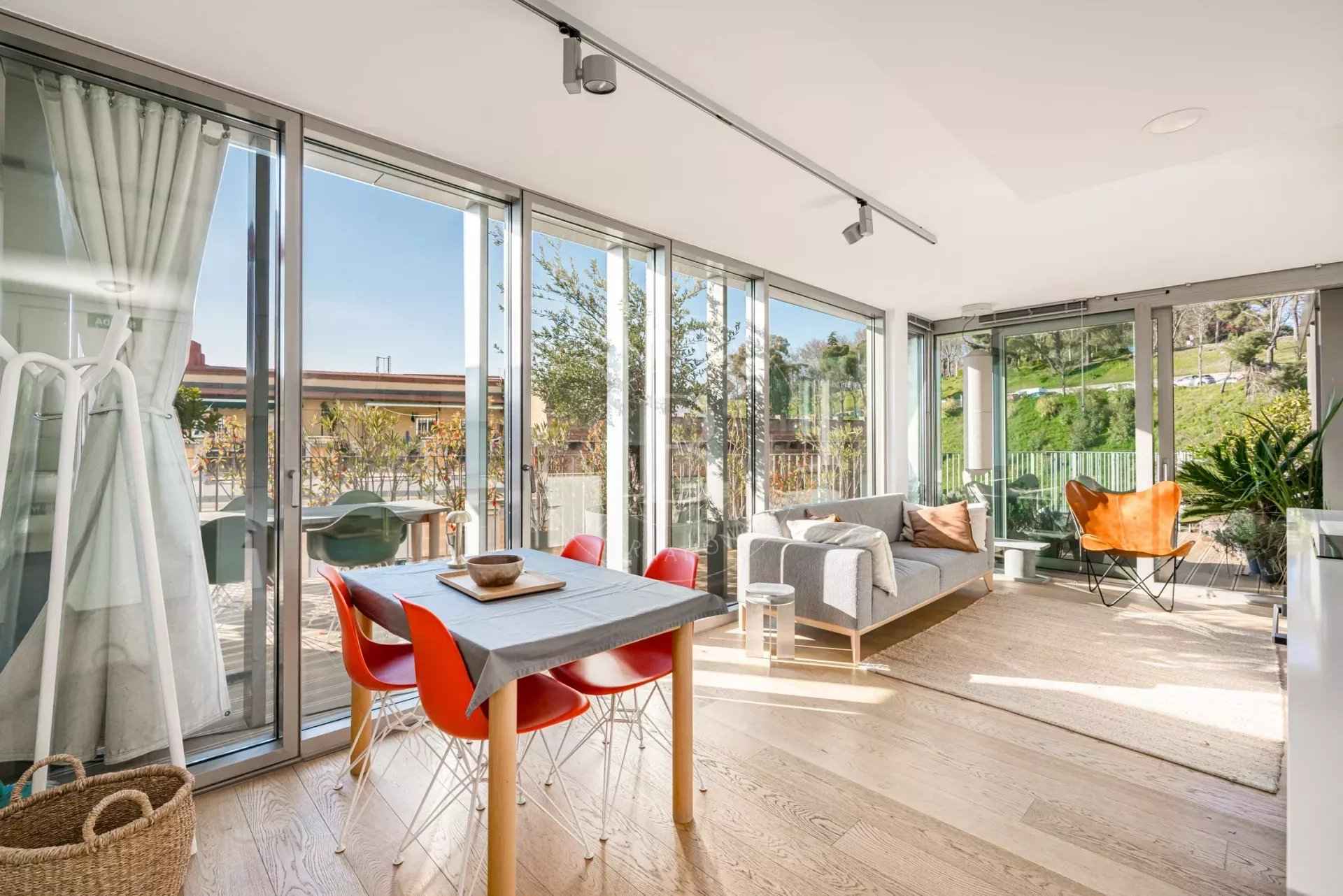 C6239a6d1ad744924e96e98d32a66528 8511b2751a 1920 original - Attribut alt par défaut.