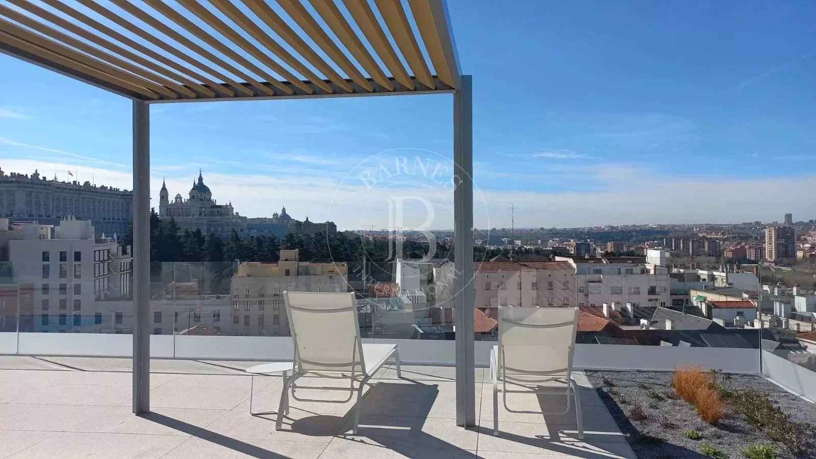 4123b1ba603160f50acf9079468d9715 52667083f4 1600 original - Attribut alt par défaut.