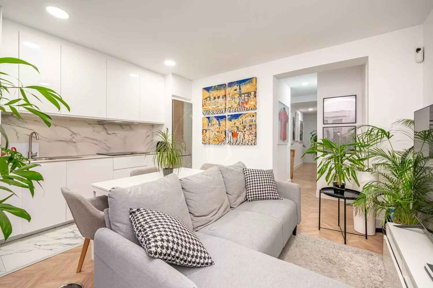 344a260eb595472bee05e4289be20055 9629bf6d9e 1500 original - Attribut alt par défaut.