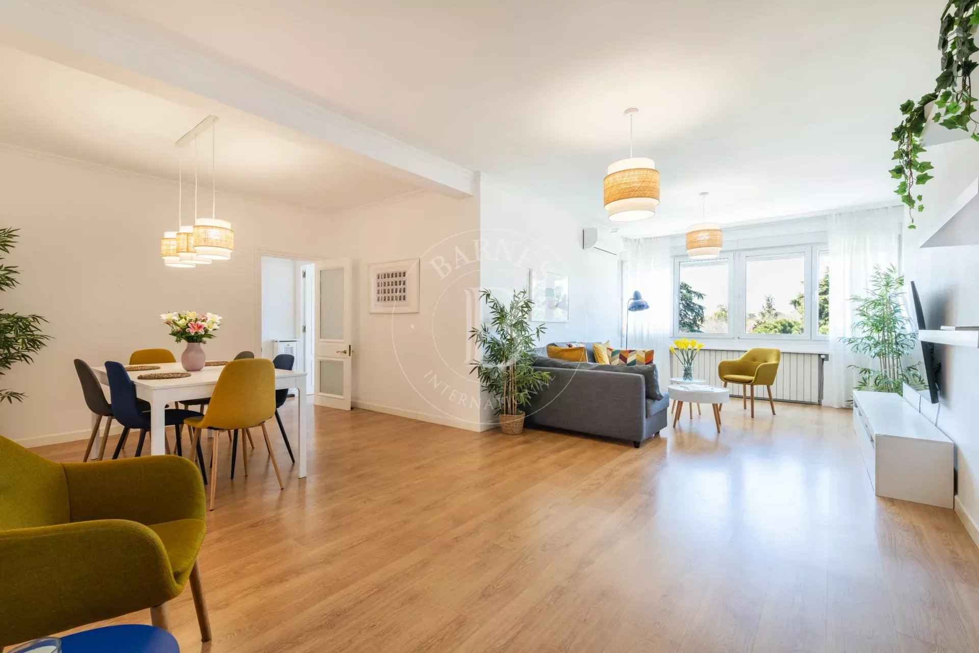 374b87486336aaae007dd35ca402b612 90a2811668 1920 original - Attribut alt par défaut.