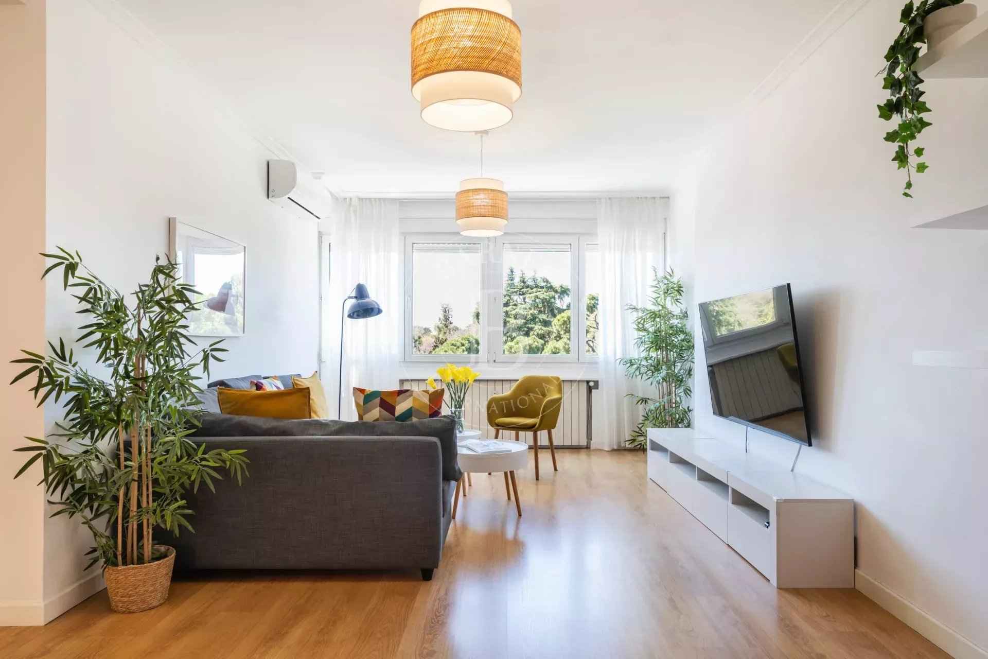 D8e98e15754adc54723f5042745475b0 68aed870e5 1920 original - Attribut alt par défaut.