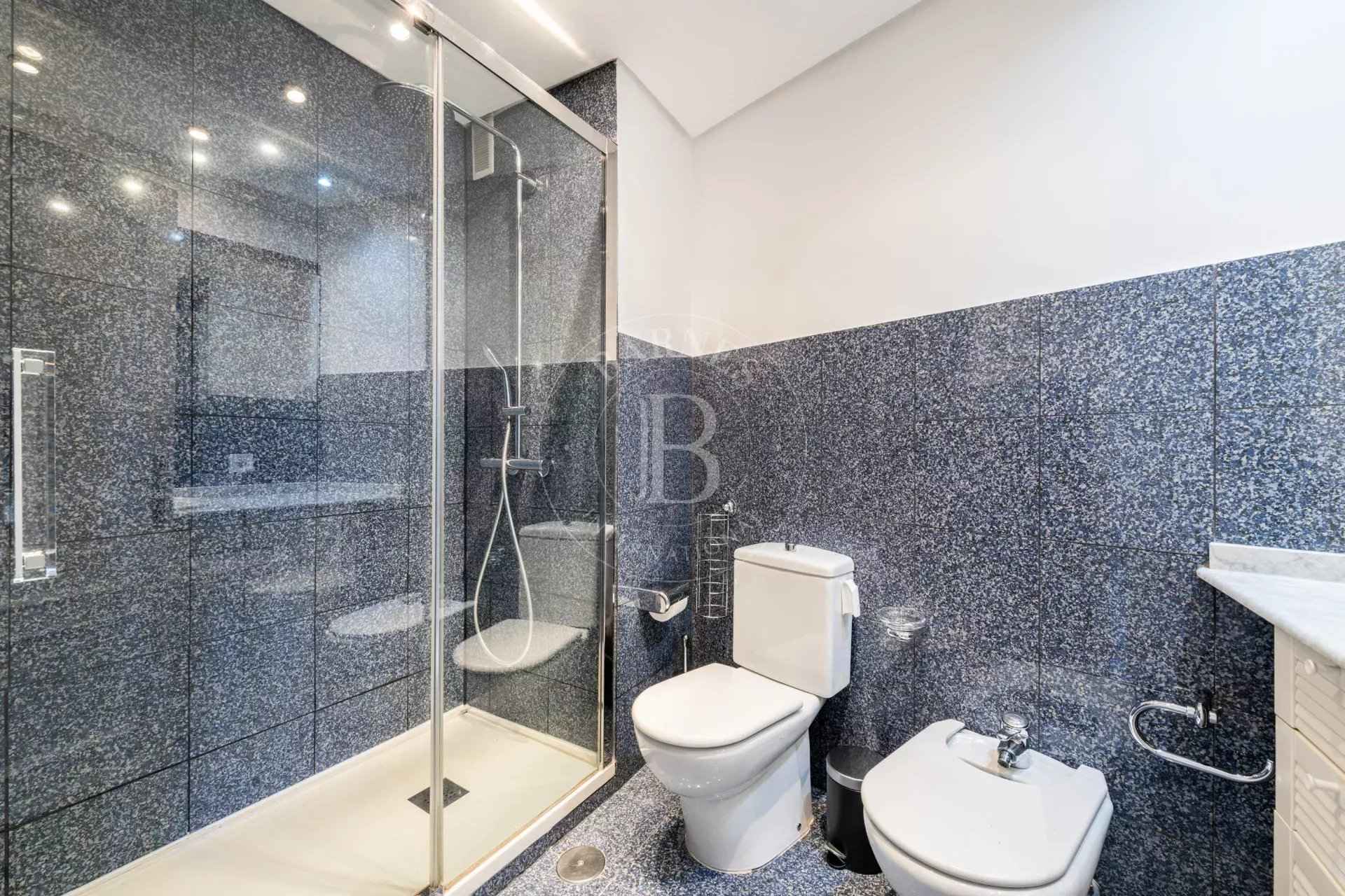 E68dac29252291be0907eafbaef49019 49c131f232 1920 original - Attribut alt par défaut.