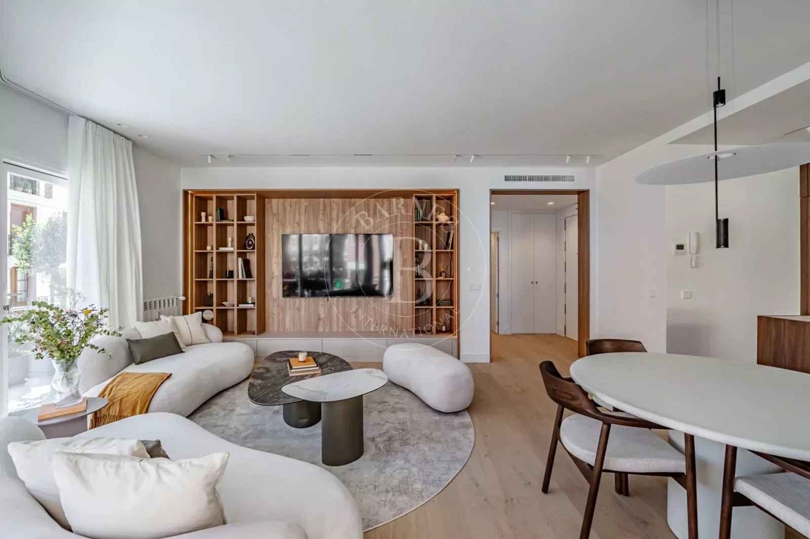 C8460dfdff586b1db0751e701d30e168 c74c239d1b 1600 original - Translation missing: en.helpers.application.image_tag.default_alt