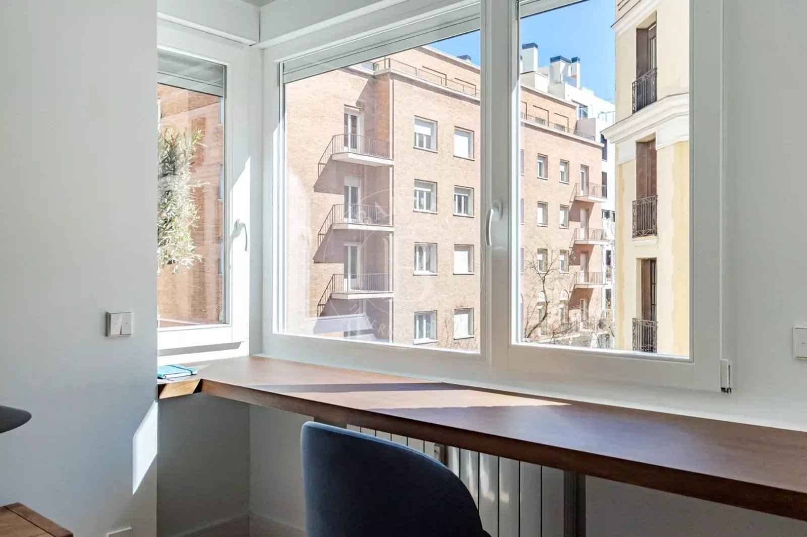 B1494b897552206d49ef630f525e46d7 10bb5fae04 1600 original - Translation missing: en.helpers.application.image_tag.default_alt