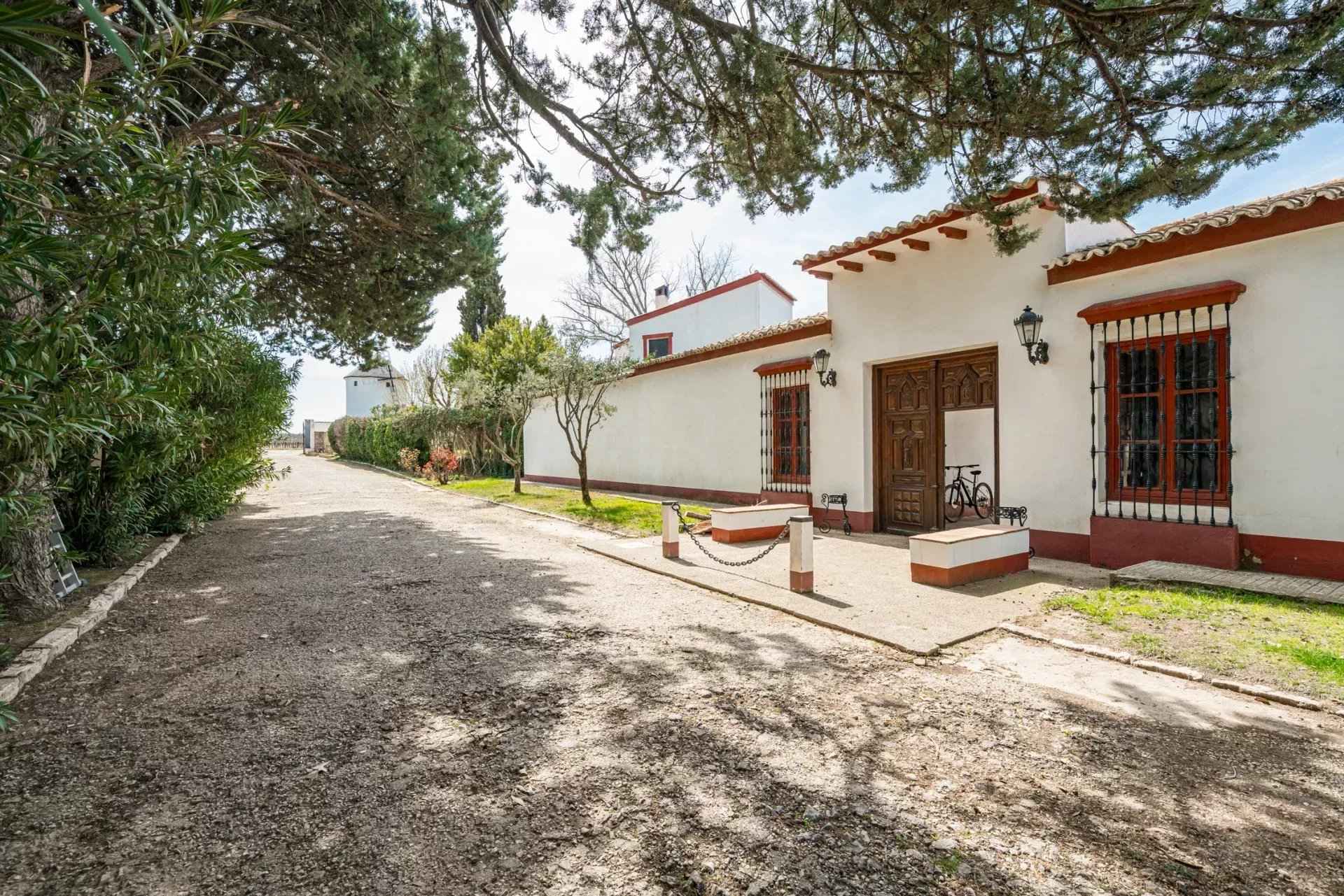 F10722e8aeee648fc56449de0930494c a3ab29f070 1920 original - Attribut alt par défaut.