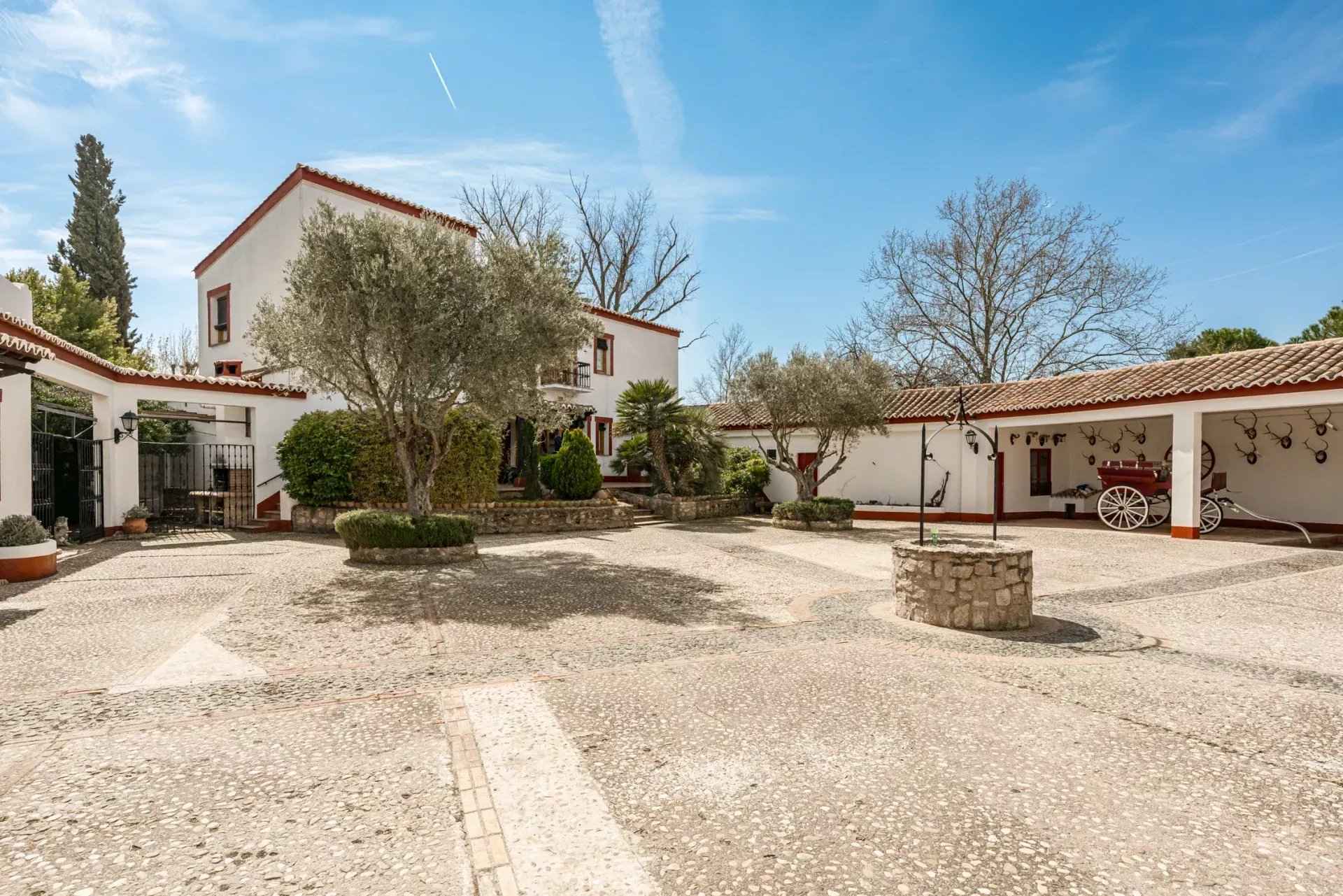 F615d33c3ce9797aaf6efbeebc3eac36 ad358e0f39 1920 original - Attribut alt par défaut.