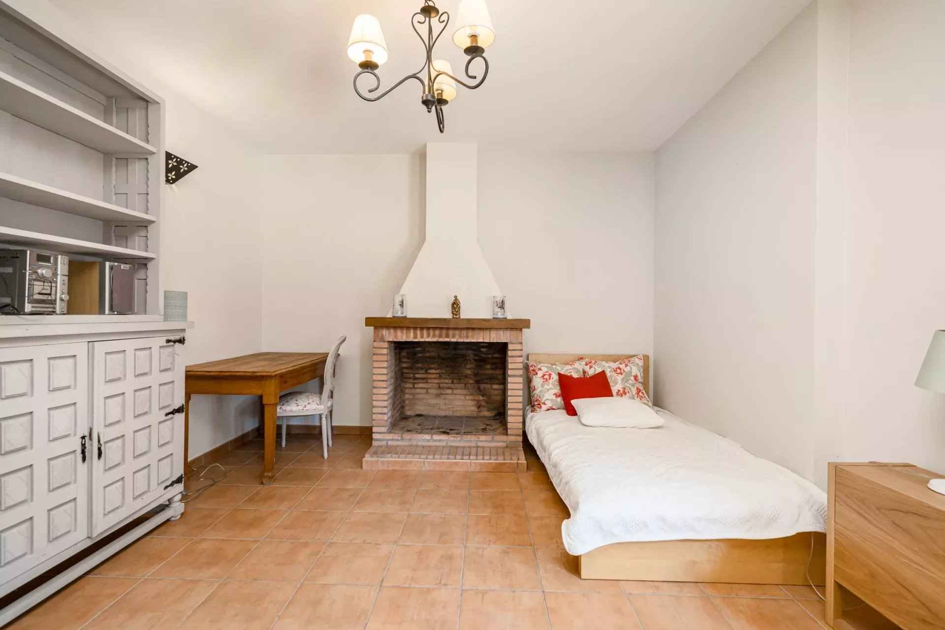 Ba731ec0f6ac3541f7fcbe9b7aa45cc3 57b1b37f19 1920 original - Attribut alt par défaut.