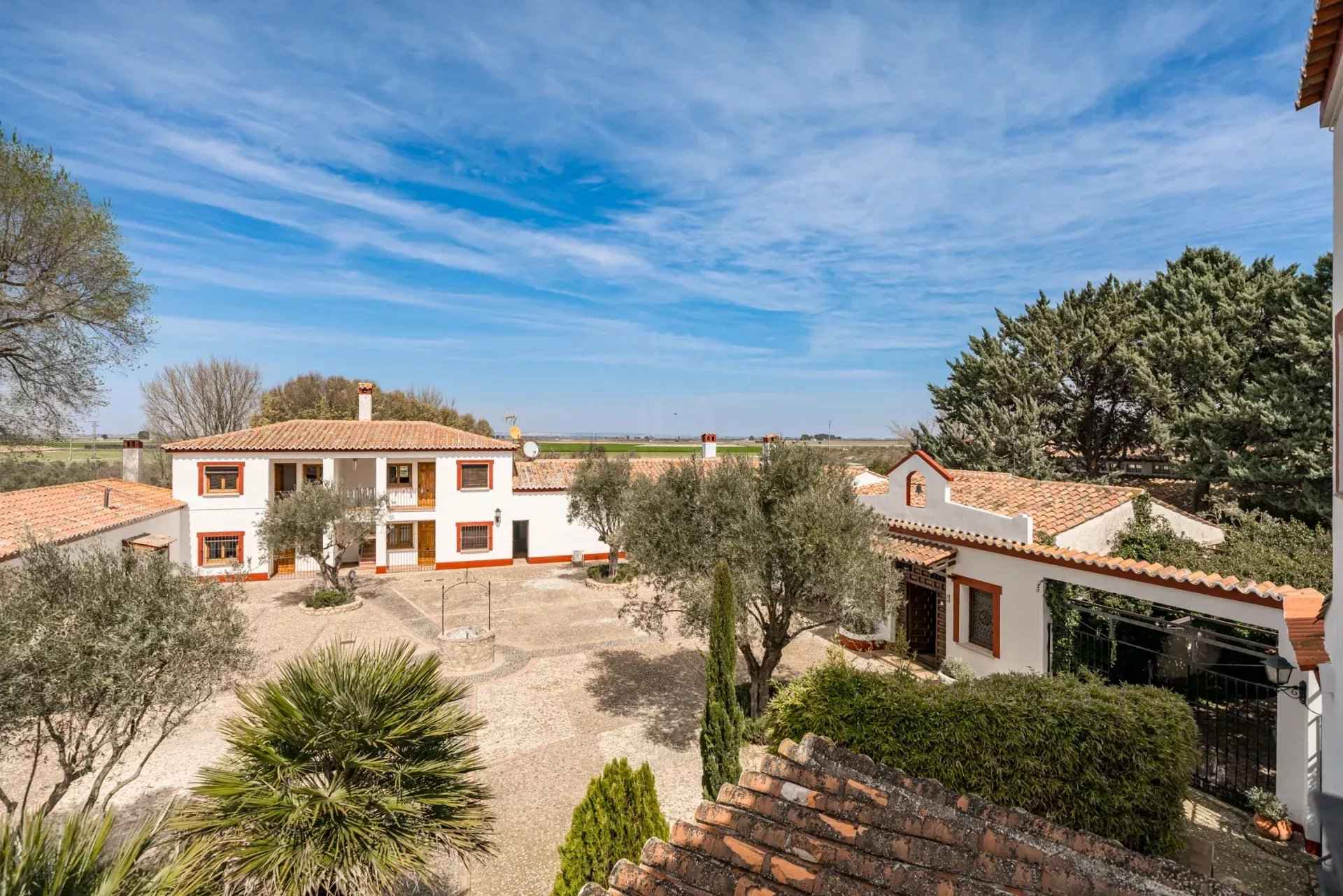 F0217f918c5806137bdb76e575f5e98f 27f4c0403c 1920 original - Attribut alt par défaut.