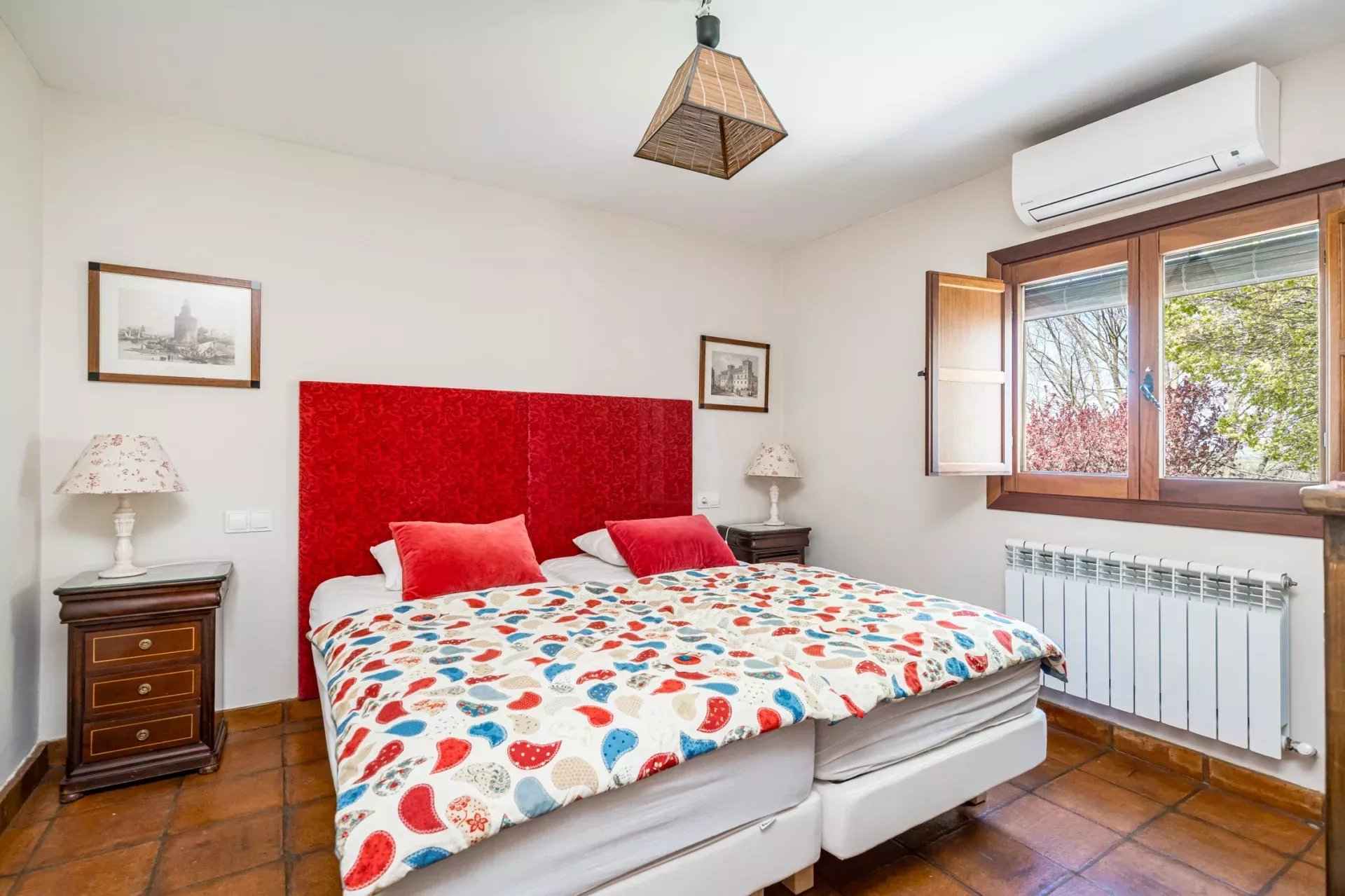 3fa2edeedd841c9537fa81cca9effa7e b2e8e10edc 1920 original - Attribut alt par défaut.