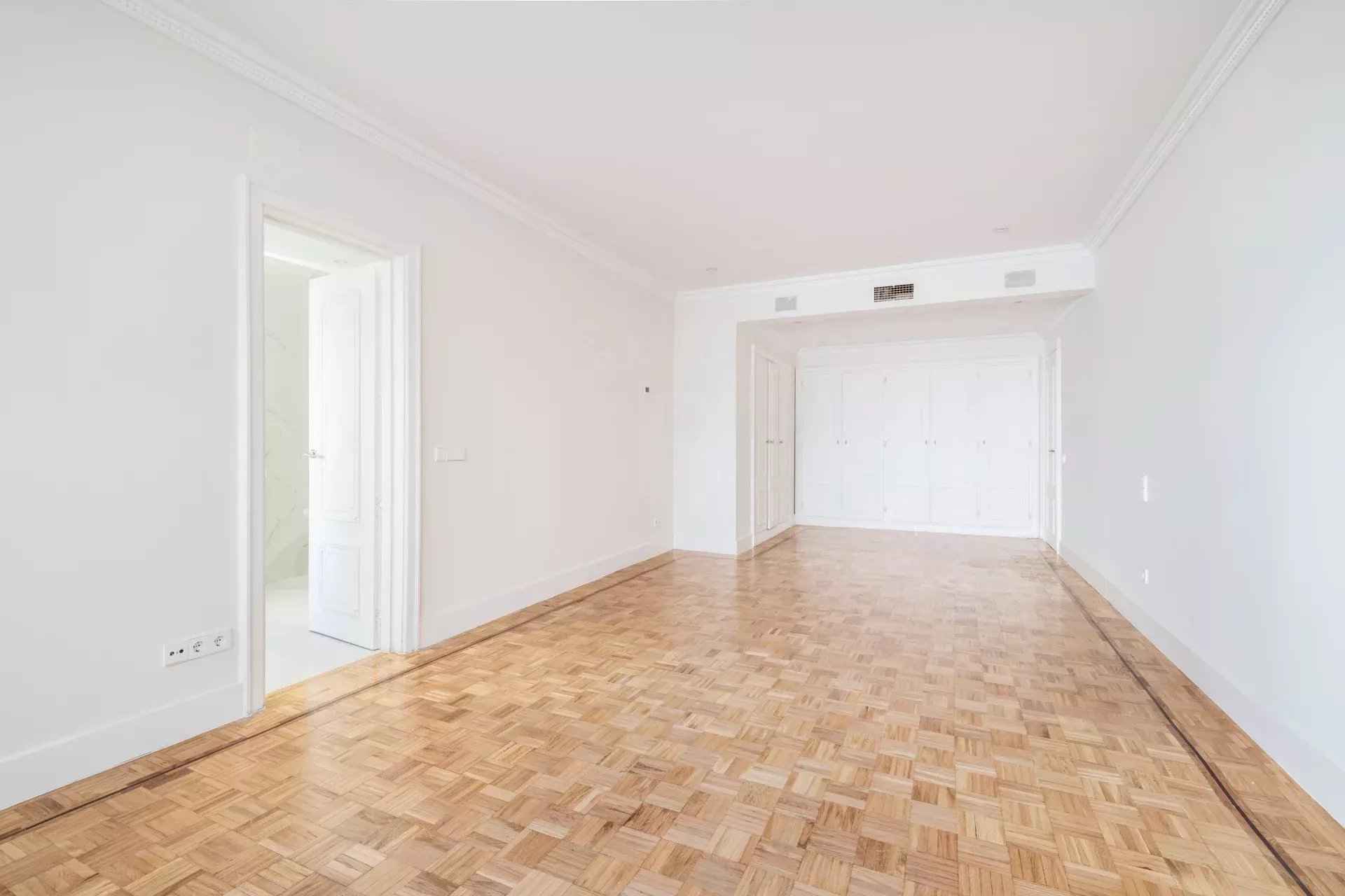 Ecae0e422558a063ec534bf0478fe686 8cd6081c95 1920 original - Attribut alt par défaut.