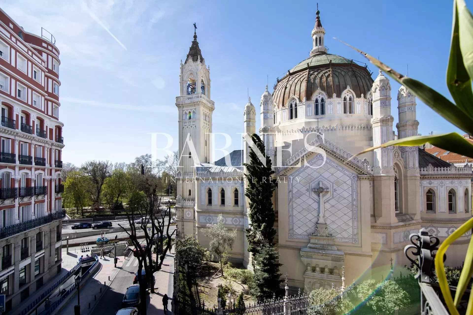 09459fe90eaa62987d416f4f692928aa ea18735134 1920 original - Attribut alt par défaut.