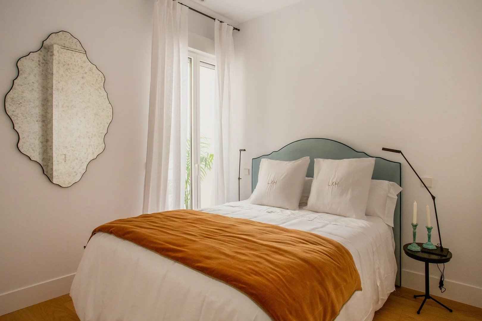 9a408acdff1d42b80372ff23cdbdc06b a74dc40aa3 1620 original - Attribut alt par défaut.