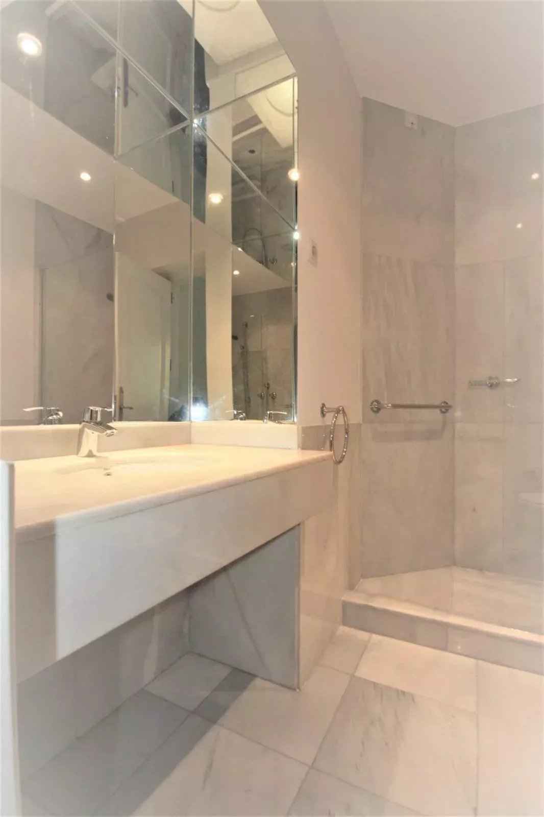 Ceb69152780882135fe574db042c8b24 b28df64d02 1600 original - Attribut alt par défaut.