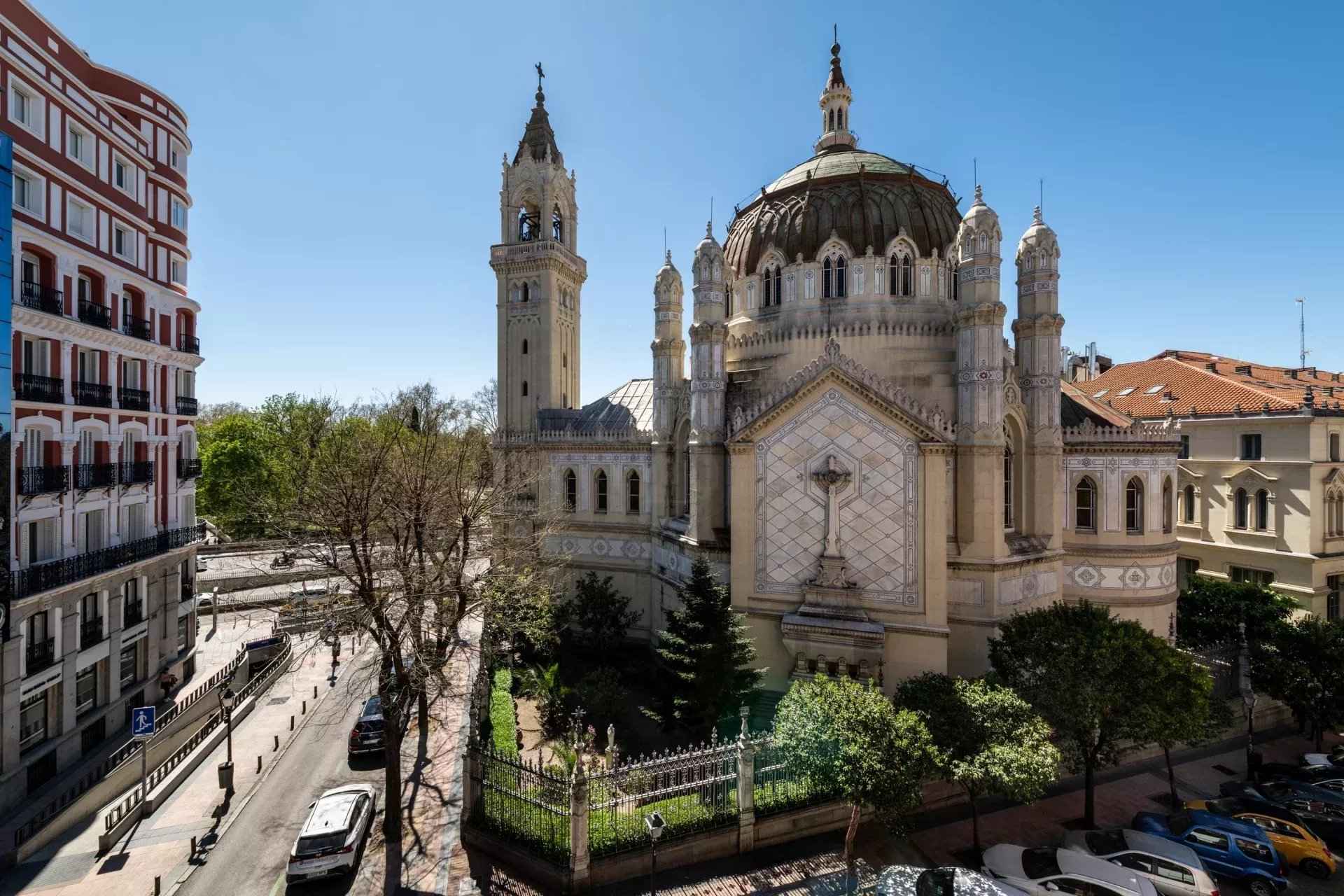 440391fe1f238a3ef0623044ec5eda52 0696da4dde 1920 original - Attribut alt par défaut.