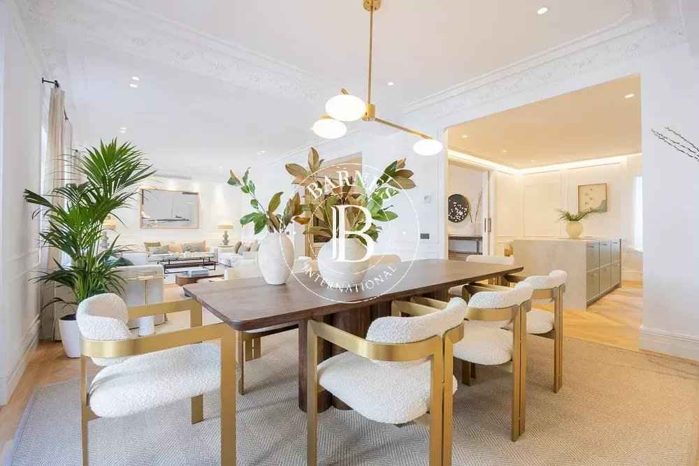 74ed50d4d645179ba27b38cb4fa7081d 15d68f6fed 1000 original - Attribut alt par défaut.