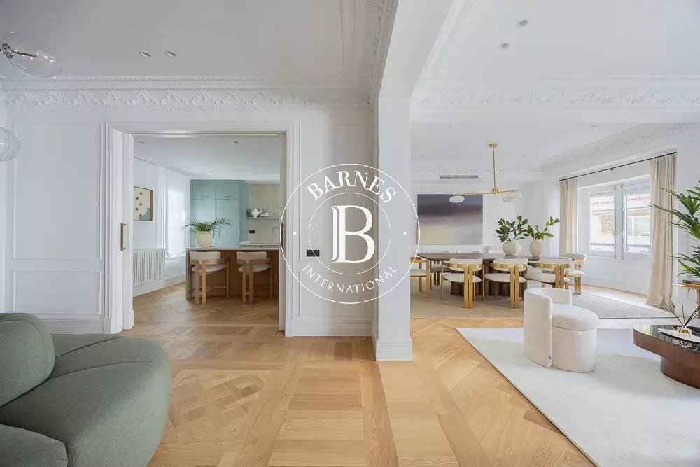 Ce6bd550499e97610ff070627cbb2762 58647ced17 1000 original - Attribut alt par défaut.