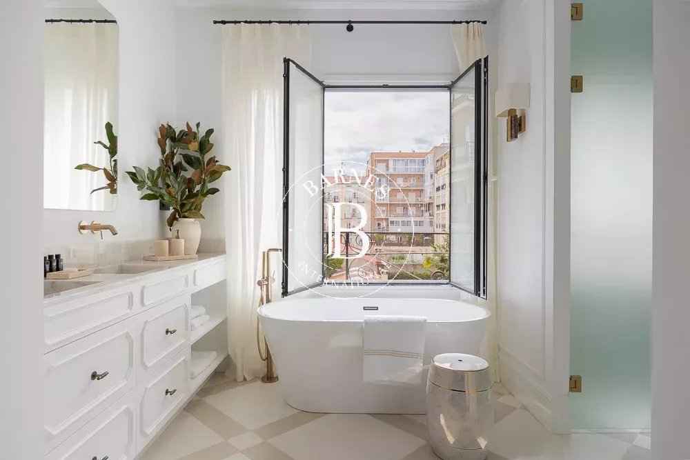 42b458c897b830abbdd08c908b9e0688 0b39be1c35 1000 original - Attribut alt par défaut.