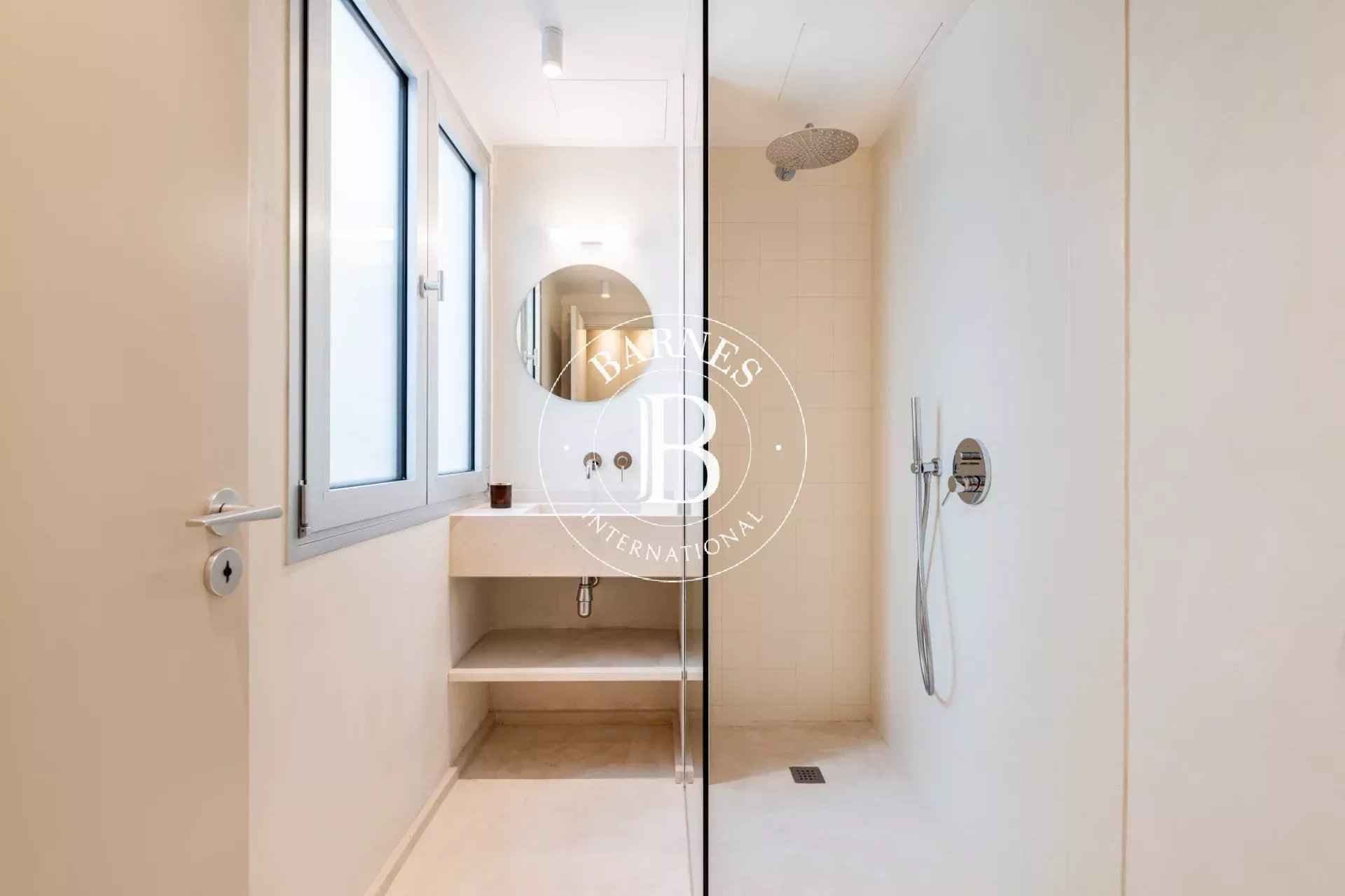 Cc21f9f5cab6f4a7bc5c70c34fd00990 c9f21aea9c 1920 original - Attribut alt par défaut.