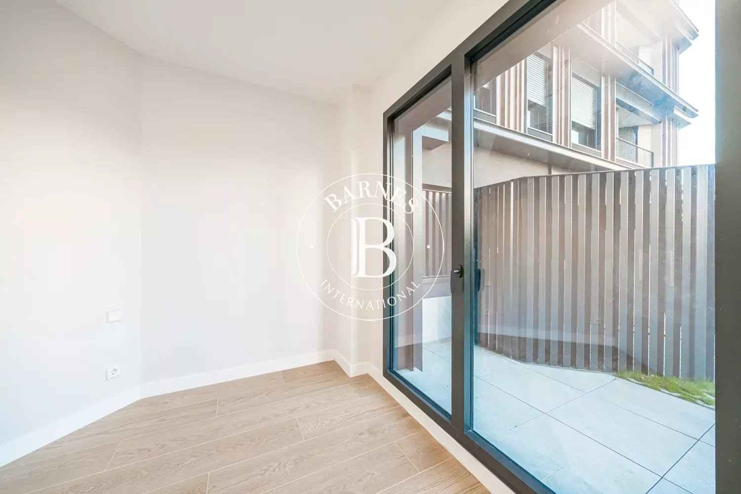 043883a7ba6b99b35275b82866ccd409 2ec6574563 1500 original - Attribut alt par défaut.