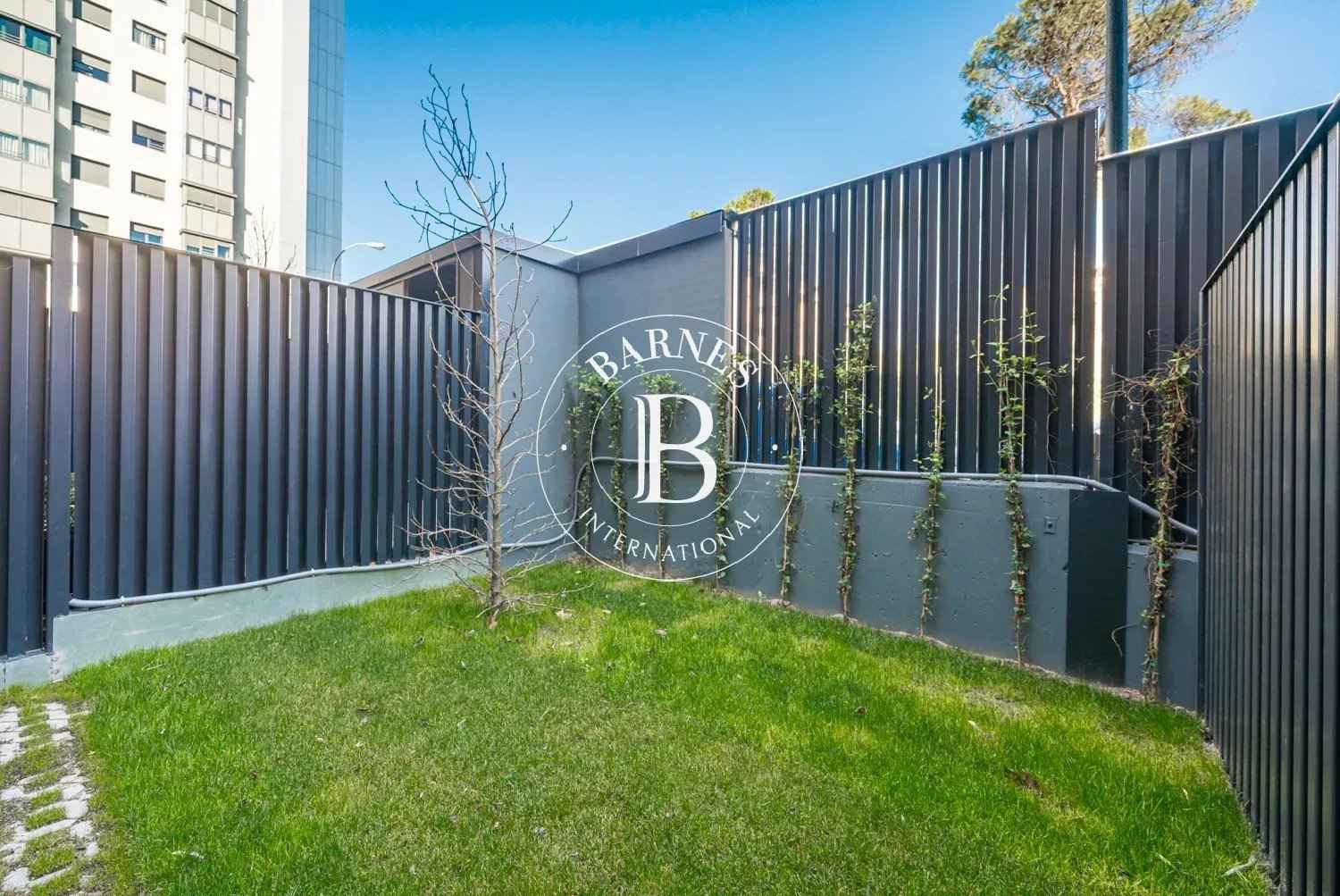 Cb89fb2907eb10819eb4f4b7a6da26a4 48b7fa9a15 1500 original - Attribut alt par défaut.