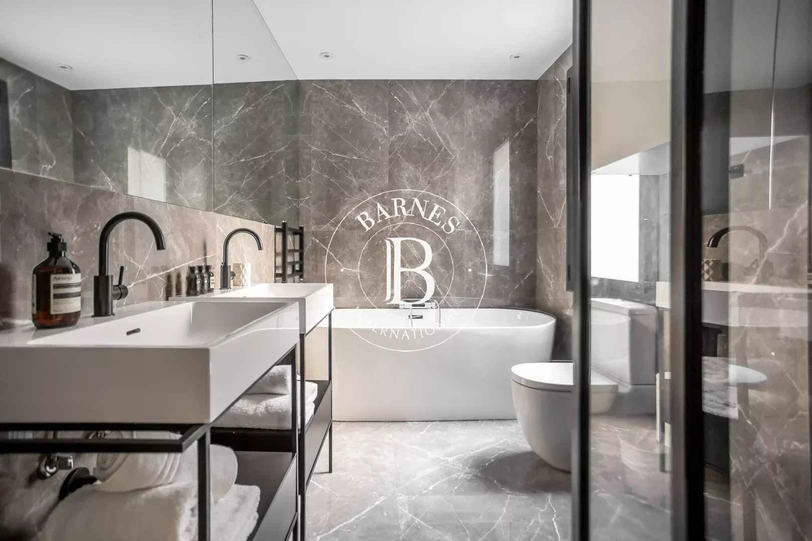 Ce89d96675a4bee3790b0185eefa5dc8 0b389280a2 1620 original - Attribut alt par défaut.