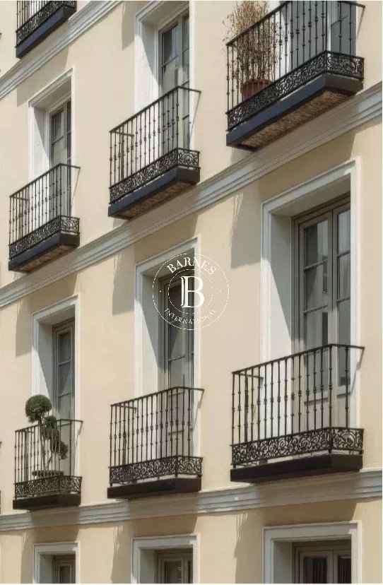 E3f2d1715a6fa359558b3a96ad1063dd c24aa9d044 828 original - Attribut alt par défaut.