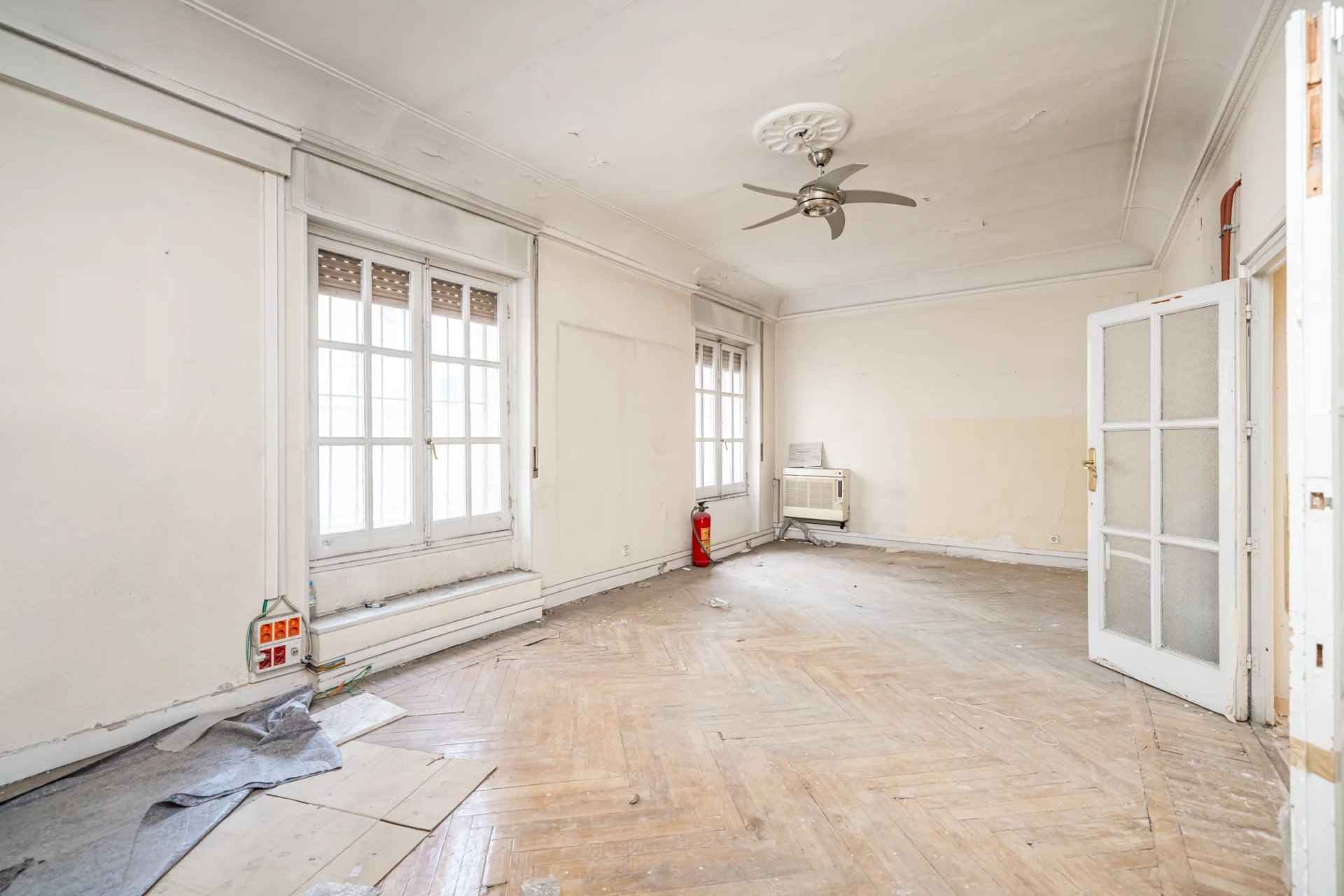 70537b3215f70715962868cfda21faae c94b3965b4 1920 original - Attribut alt par défaut.