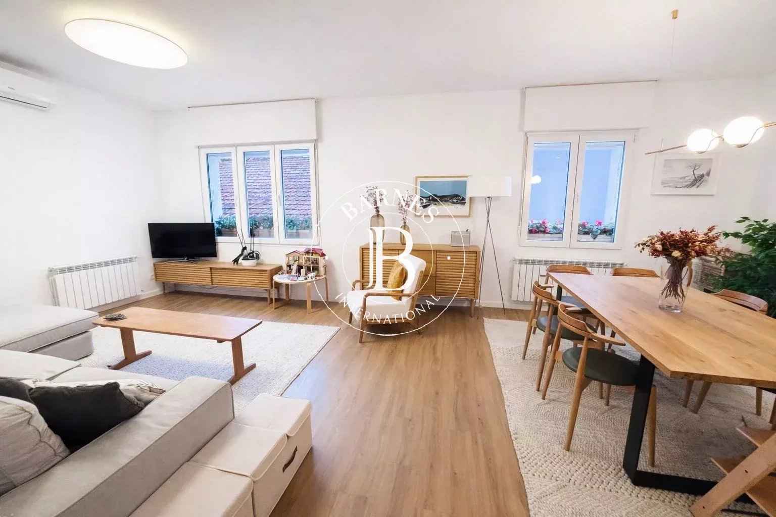 E9de347c7abcaa5d6df27856e5f4c29c cbb941bb5a 1536 original - Attribut alt par défaut.