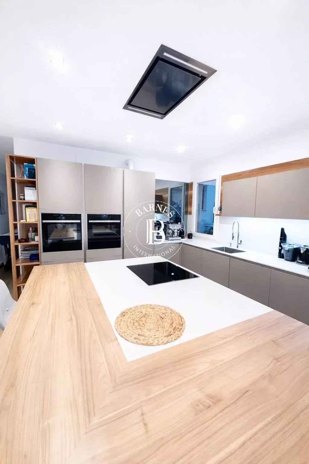 D731a1c28fd31a8c4edb8fefbb18bed4 f9d75ec7a4 1536 original - Attribut alt par défaut.