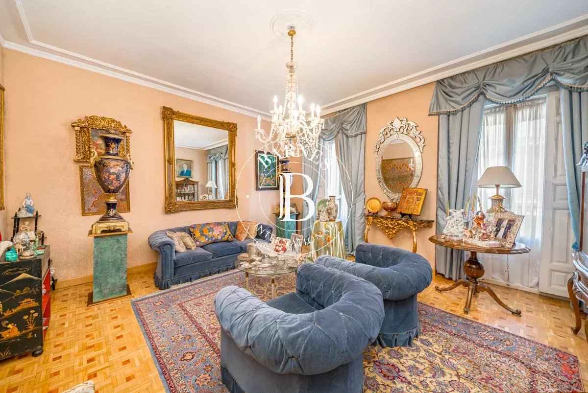 B2e4f1656e034452cf72ceb30004a7c4 0ebfb4f2f3 1200 original - Attribut alt par défaut.