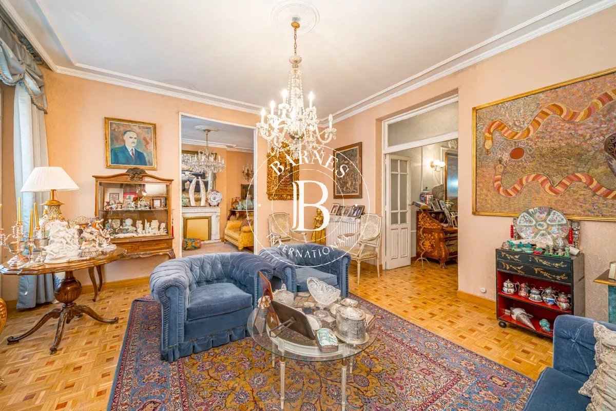 4661e02c739452d22921288aa9f94c5b b5f052a858 1200 original - Attribut alt par défaut.