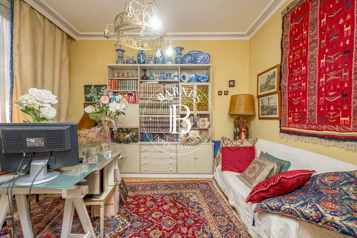 A573e218574b382fb832e566d4fec7cd f9a1d1e4a5 1200 original - Attribut alt par défaut.