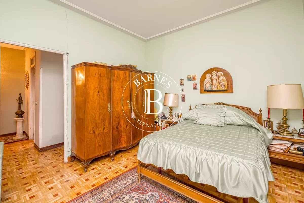 A1e180104acf3bf916156607d9f905e9 6ec2faef44 1200 original - Attribut alt par défaut.