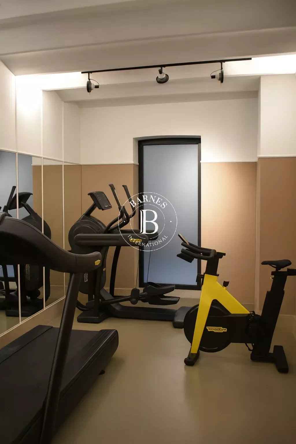 3484fd52ea6da7fcb3fefe5d86f91f10 a20583dcf7 1536 original - Attribut alt par défaut.