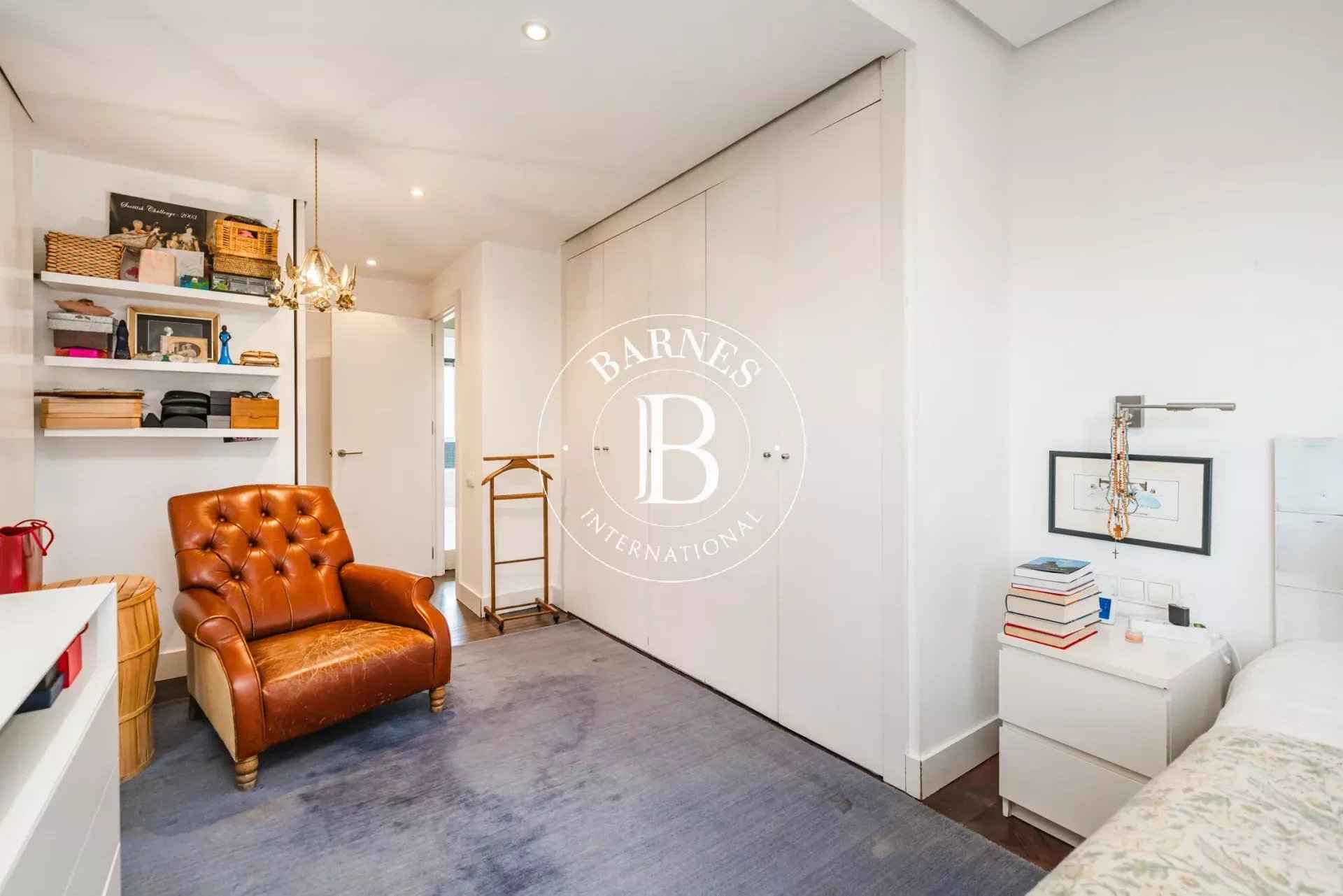 E990b275b2ae876a9d67f96dc28e6072 8cd1c250d1 1920 original - Attribut alt par défaut.