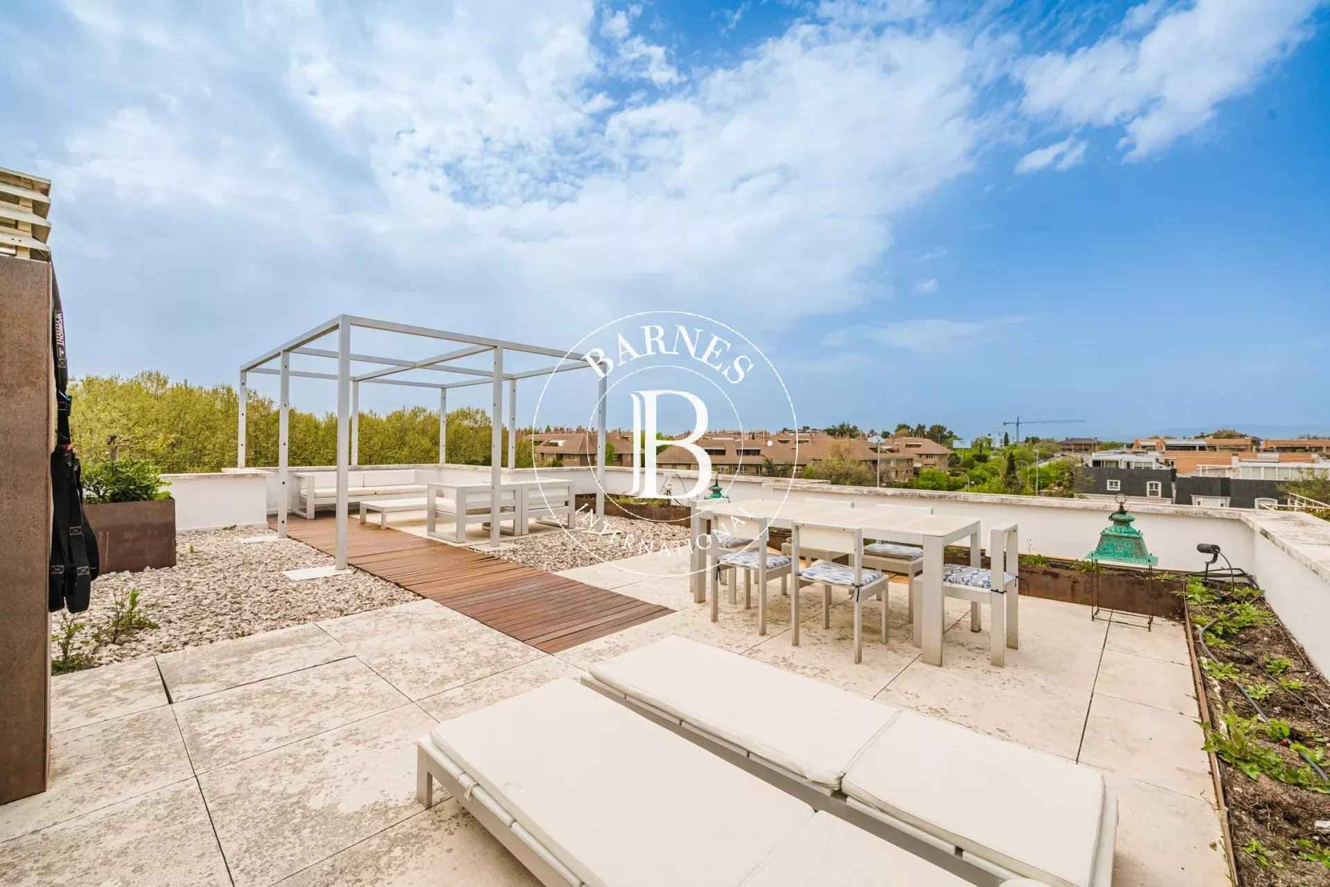 01671956b0bcbfedc5fe2a4dc9693d8c 1f9091f12d 1920 original - Attribut alt par défaut.