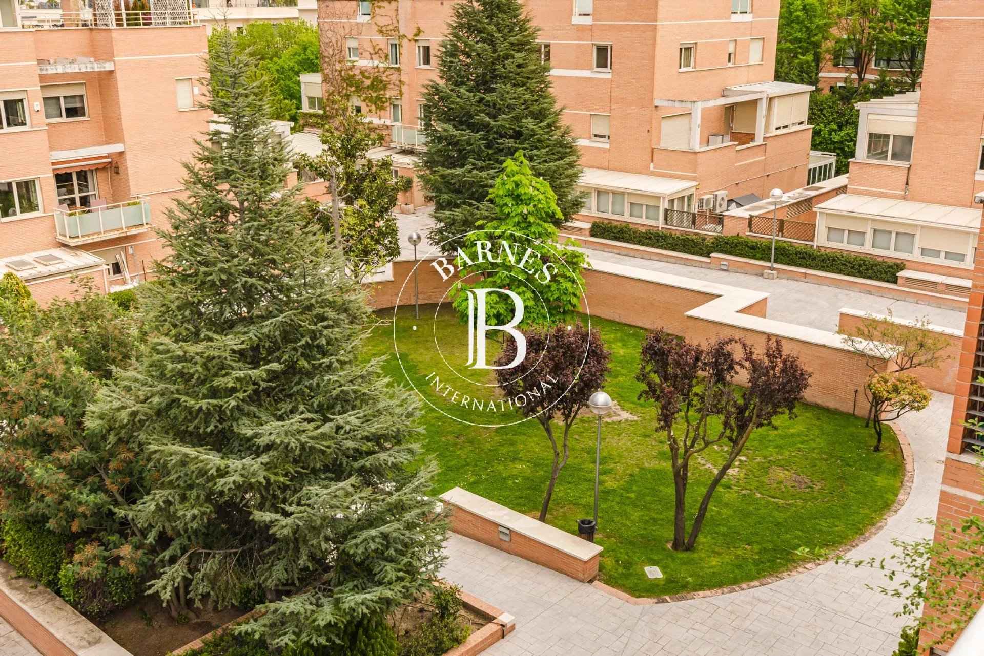 06765942f5565a3ad5ce859c8684f69b 599b08bf64 1920 original - Attribut alt par défaut.