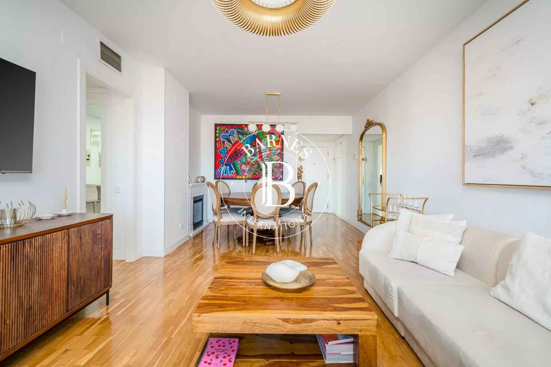 Fb420f47cc820be3f917a45b6b428946 553b9d4caa 1920 original - Attribut alt par défaut.