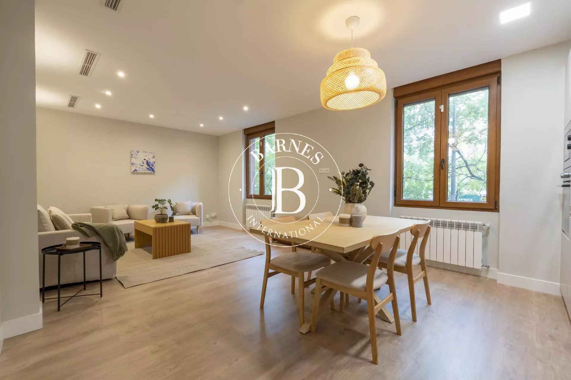 Faf9165ab92580b883130fa90d643ffe e1e6095bb4 1920 original - Attribut alt par défaut.