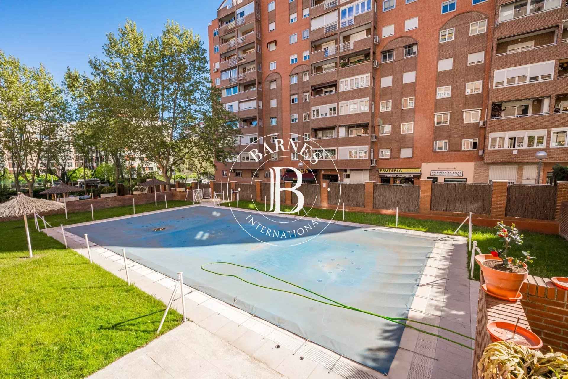 1210e19207a9b3ff43ccbb68ddc75ddc e6b1a81a7c 1920 original - Attribut alt par défaut.