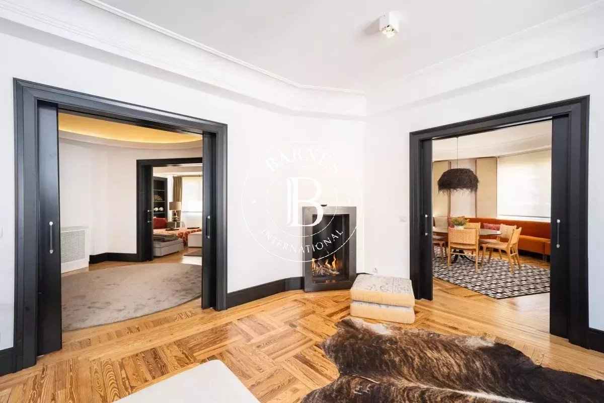 9ee6e0ae36892a842da443f4e17eccad 9c55650a47 1200 original - Attribut alt par défaut.