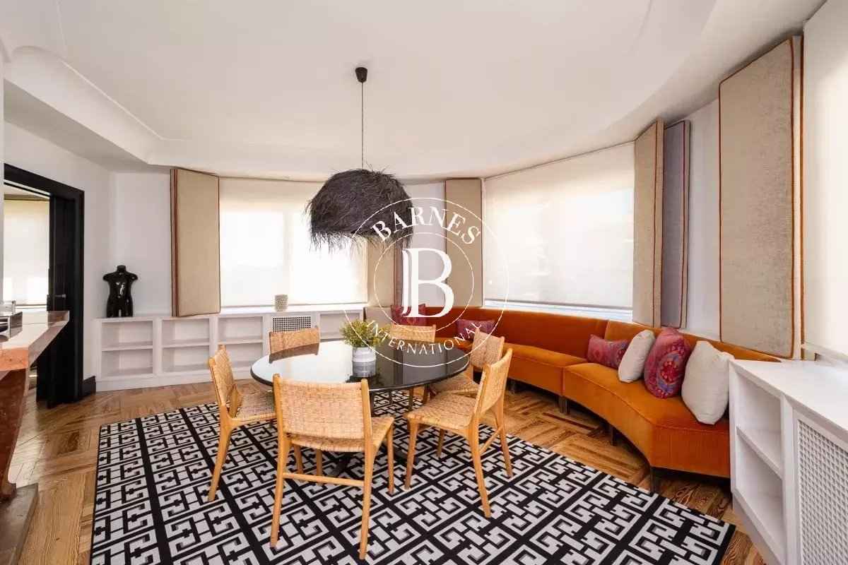 920c874d0625f3b3a3bfdffe80fb551d 4691fc3c1b 1200 original - Attribut alt par défaut.