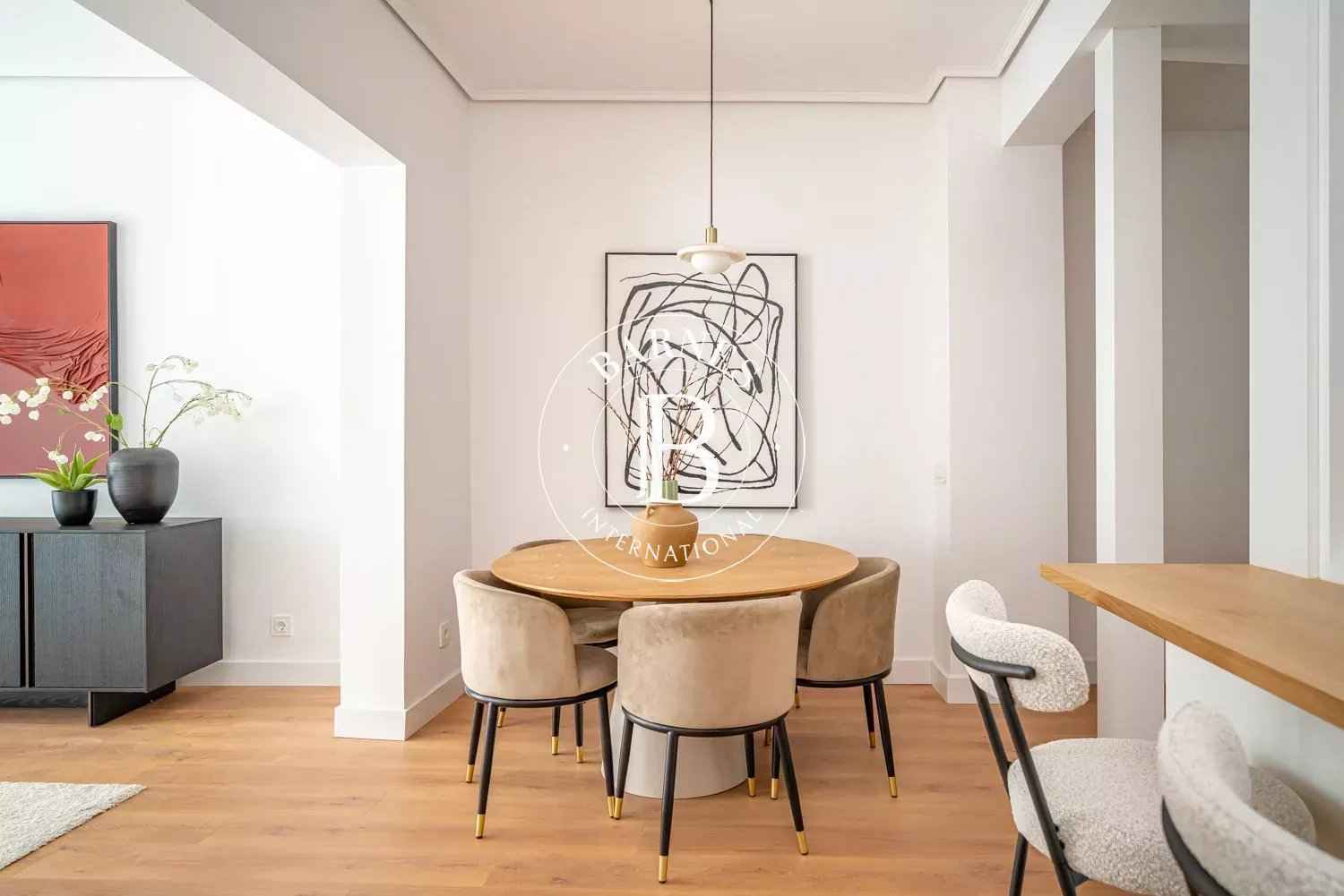 162258627d8089ea3c5cc78d17c68246 585fb463c5 1500 original - Translation missing: en.helpers.application.image_tag.default_alt