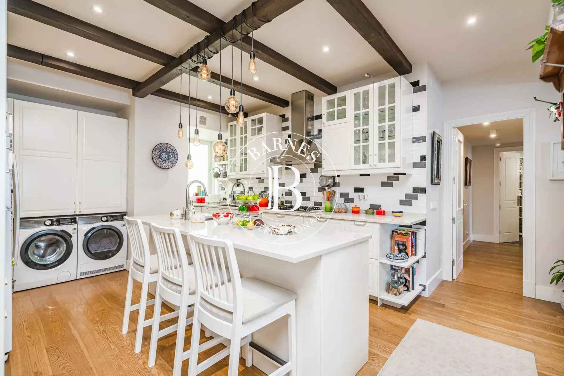 2e5e9fd30f9f31a17420e5223a597e4b a799347854 1920 original - Translation missing: en.helpers.application.image_tag.default_alt