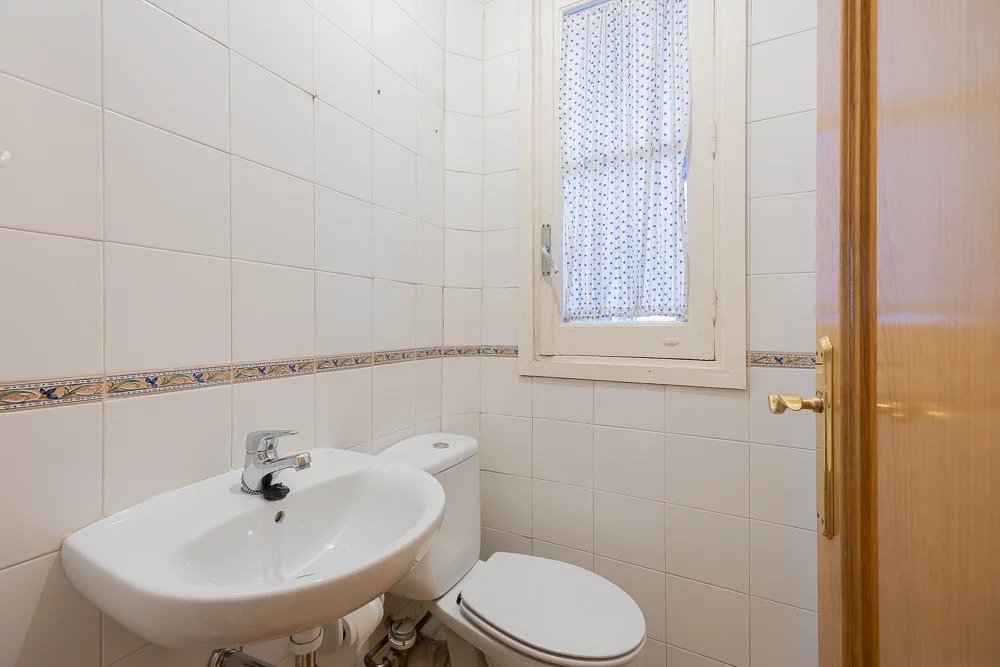 F20384c0af54f84c839ca46b7544bb80 4fa9d9c397 1000 original - Attribut alt par défaut.