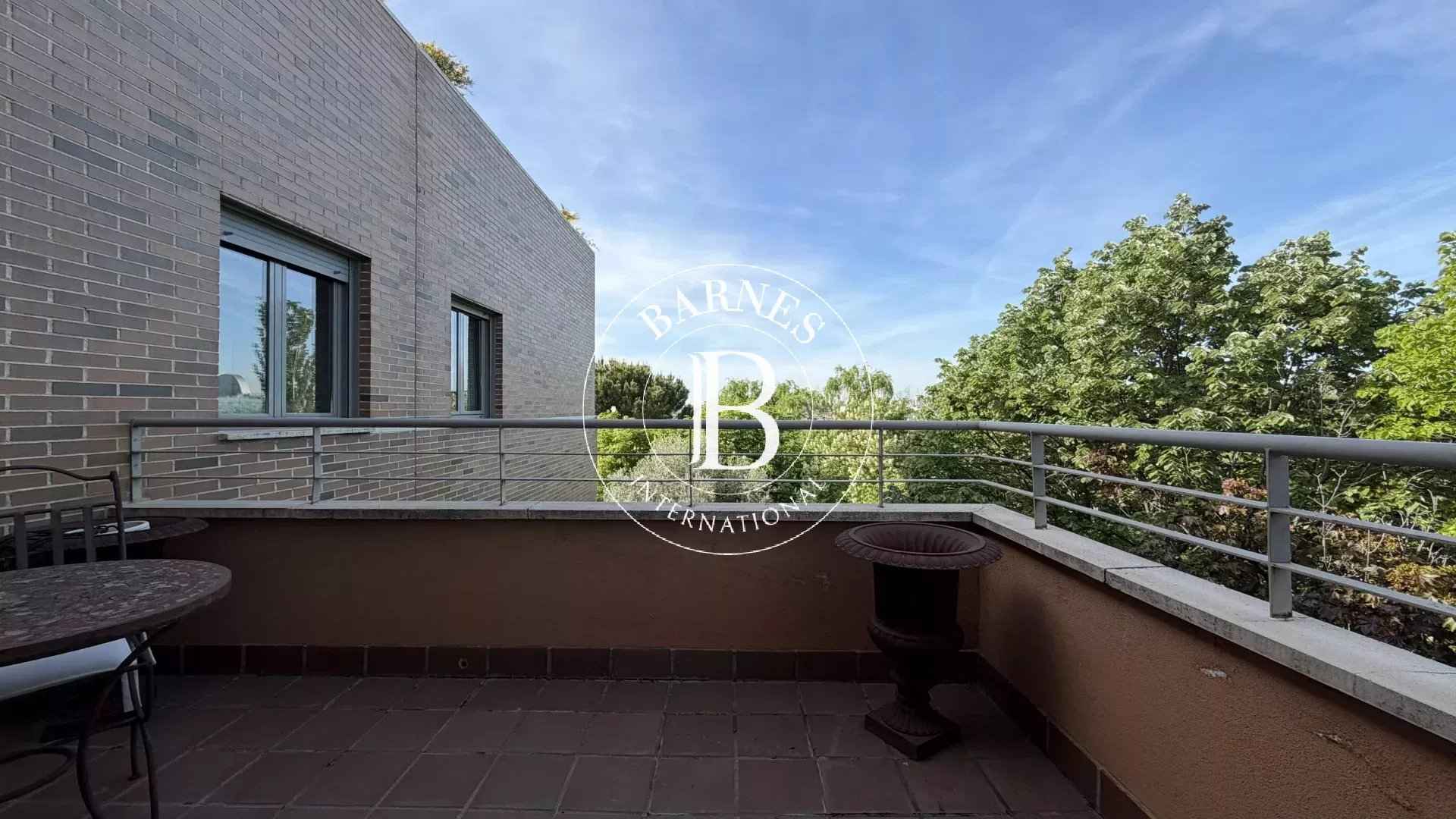 44dc1b8ee567d17ccdefcbf51f204ba7 df84748bc9 1920 original - Attribut alt par défaut.