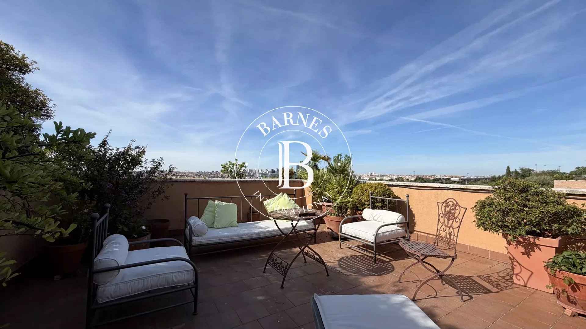 C74f77ae76198bffbcf8d3e1176c6bdd 2df4c6ebee 1920 original - Attribut alt par défaut.