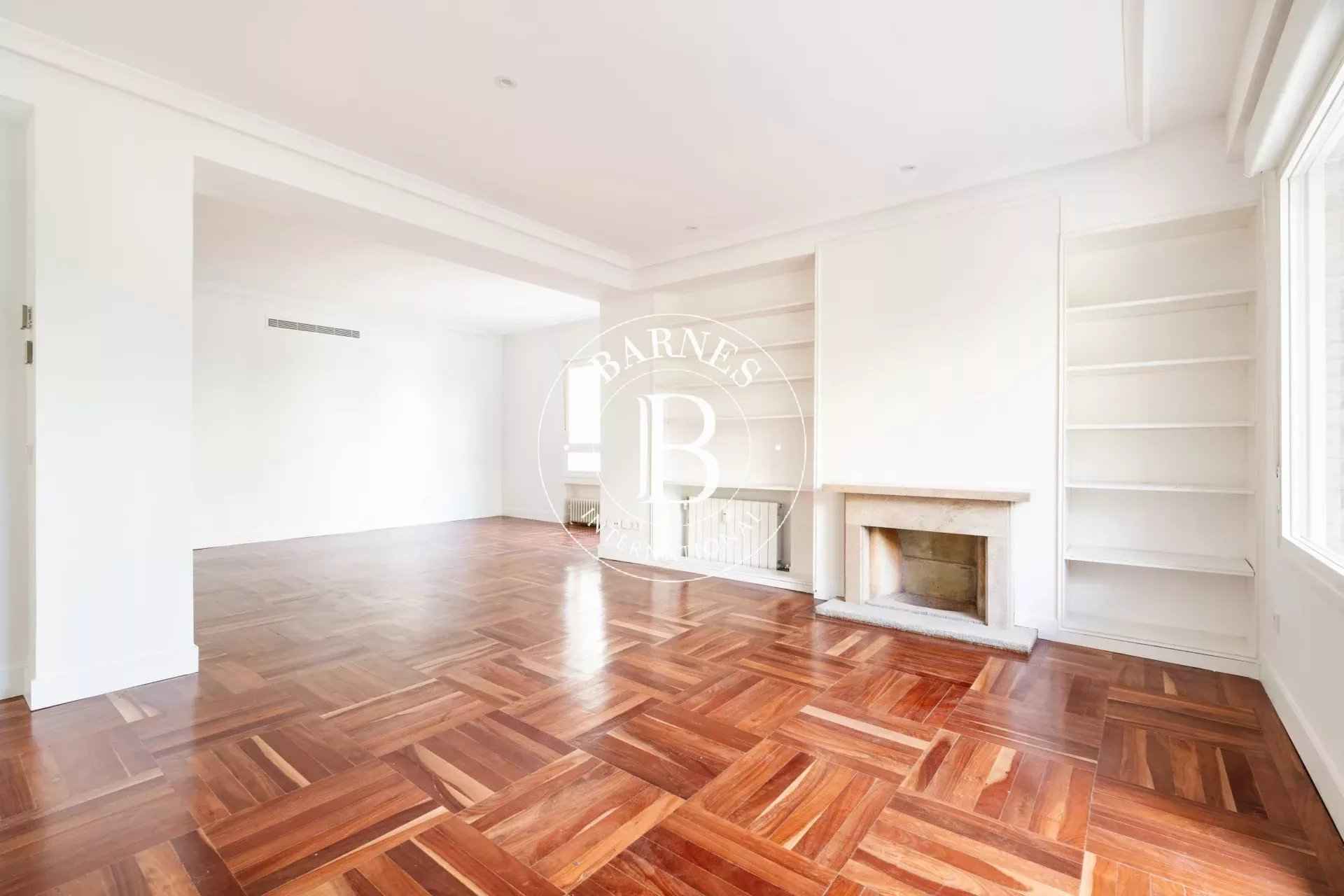 Bc2e09b798b633b13e84ea064c74077d 5bd55c42be 1920 original - Attribut alt par défaut.