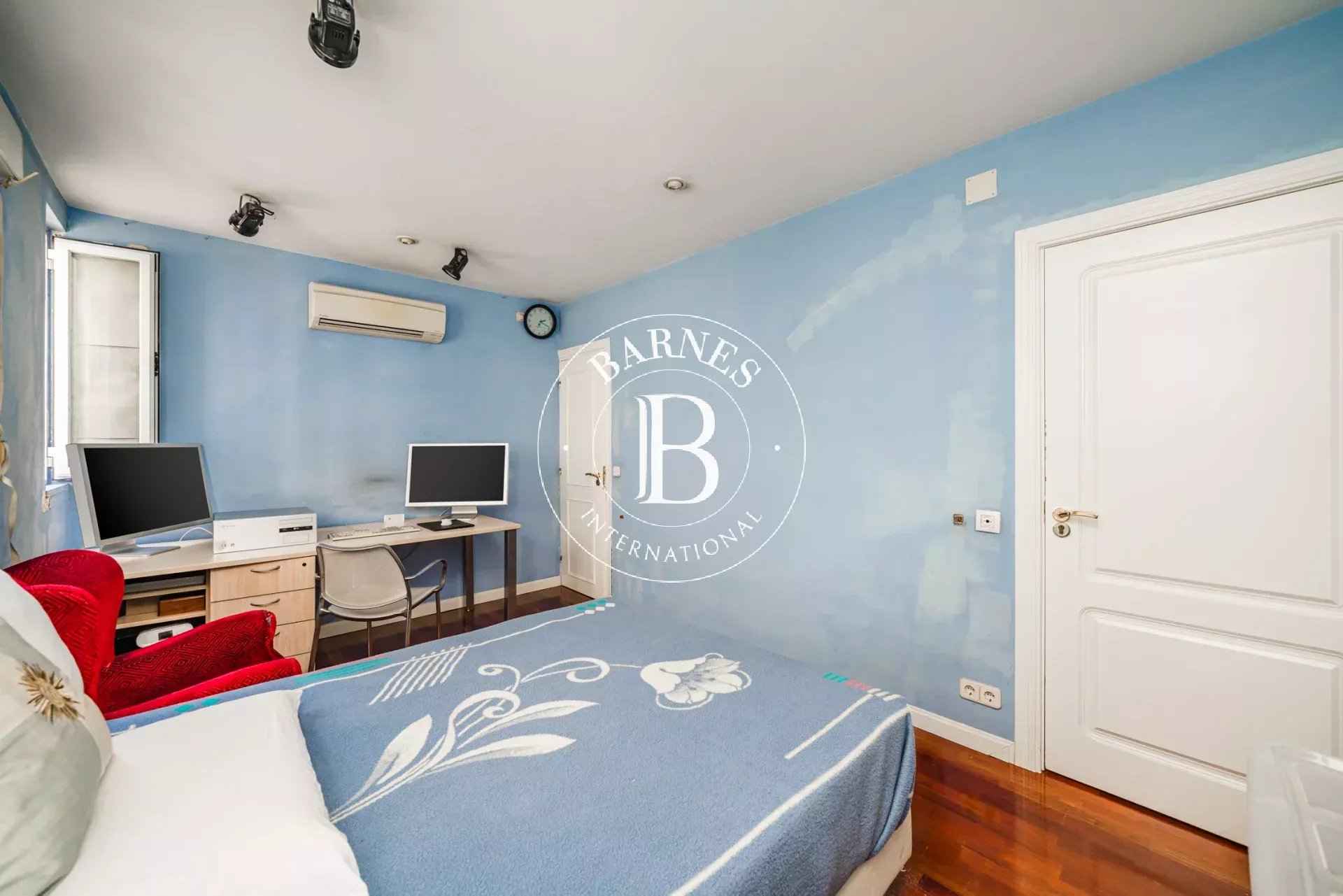 6e00399a57e41eec4b538905962f6eb9 adf266f99f 1920 original - Attribut alt par défaut.