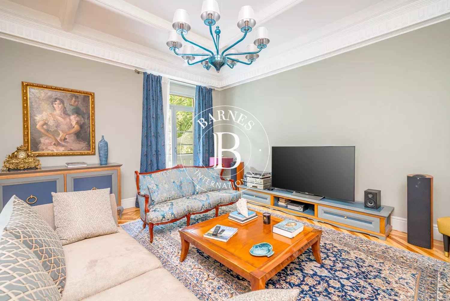 E9acde76138f1baeb1989584584bbcc8 3128f365d4 1500 original - Attribut alt par défaut.